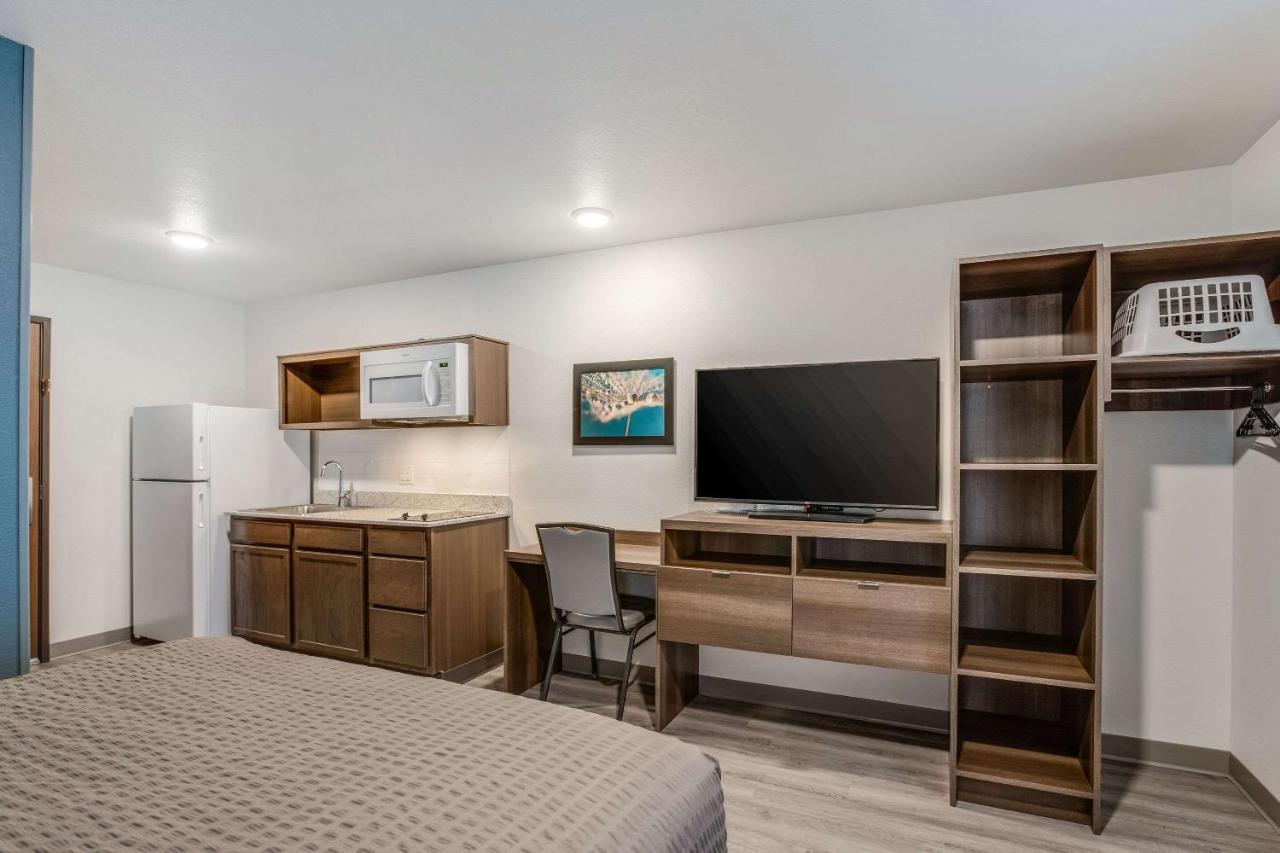 Hotel Woodspring Detroit Farmington Hills